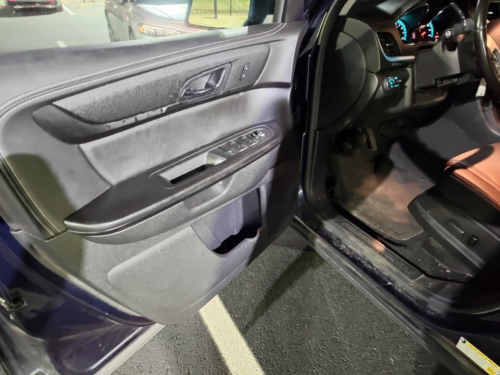 Used 2017 Chevrolet Traverse LT AWD/4WD image 7