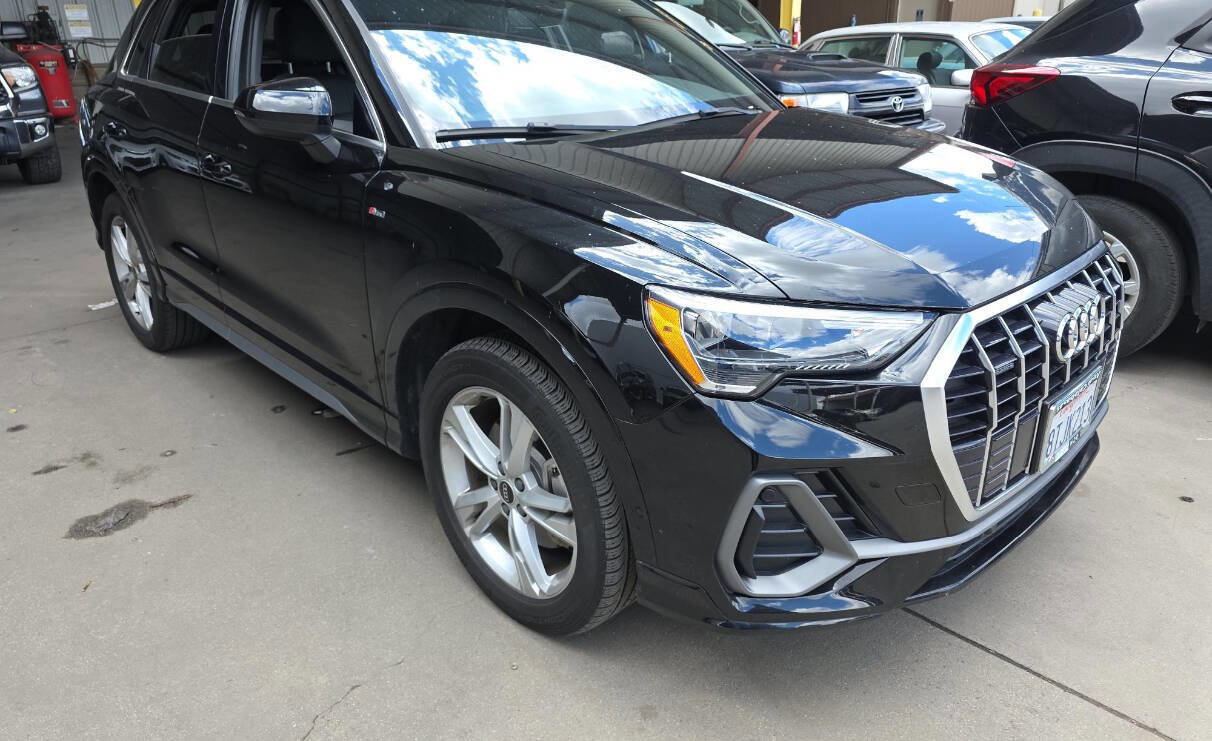 Used 2021 Audi Q3 2.0T Premium AWD/4WD image 1