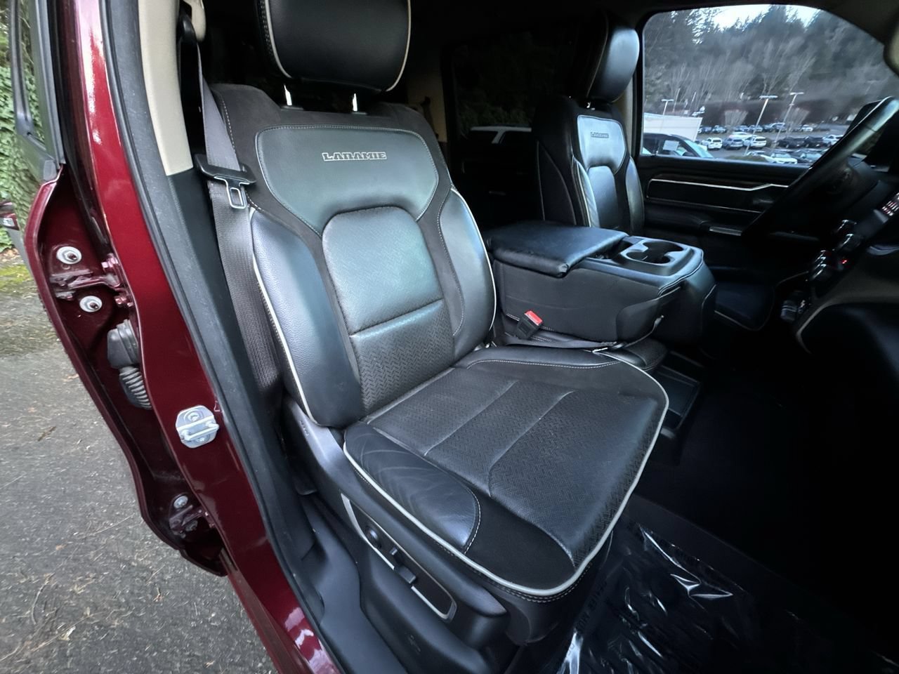 Used 2019 RAM 1500 Laramie AWD/4WD image 30