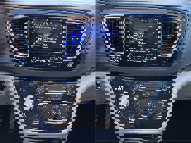 Used 2017 Chrysler Pacifica Touring-L Plus image 15