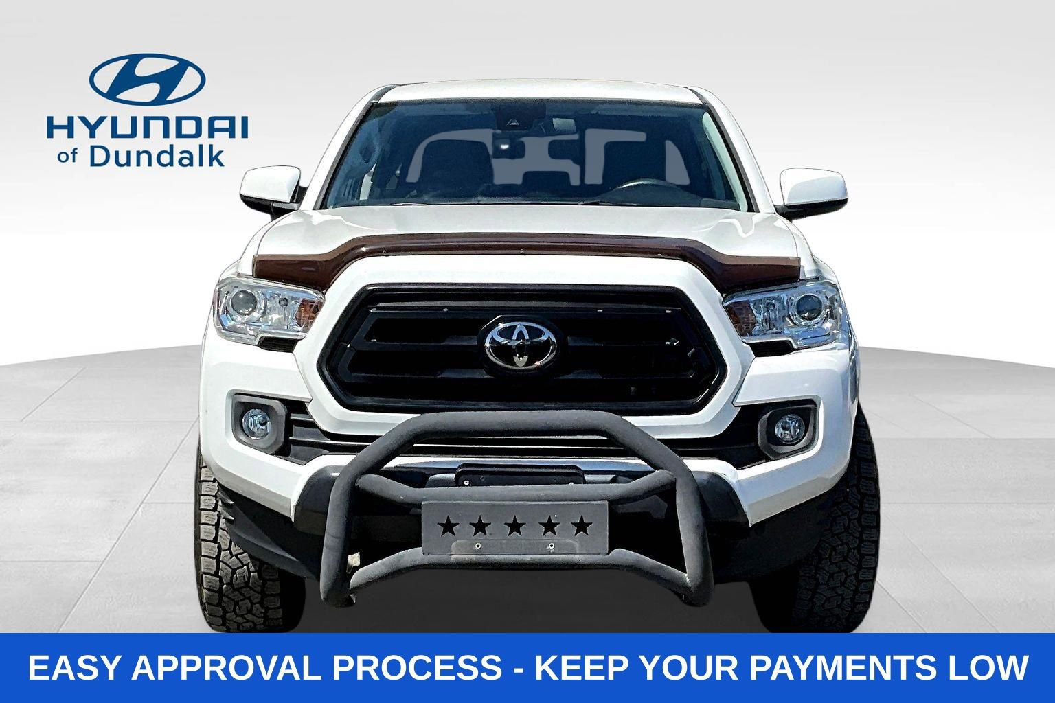 Used 2021 Toyota Tacoma SR AWD/4WD image 2