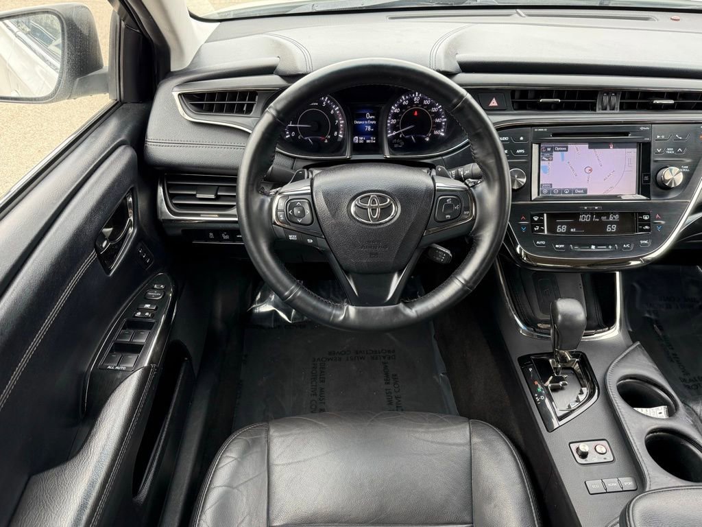 Used 2016 Toyota Avalon Touring image 18