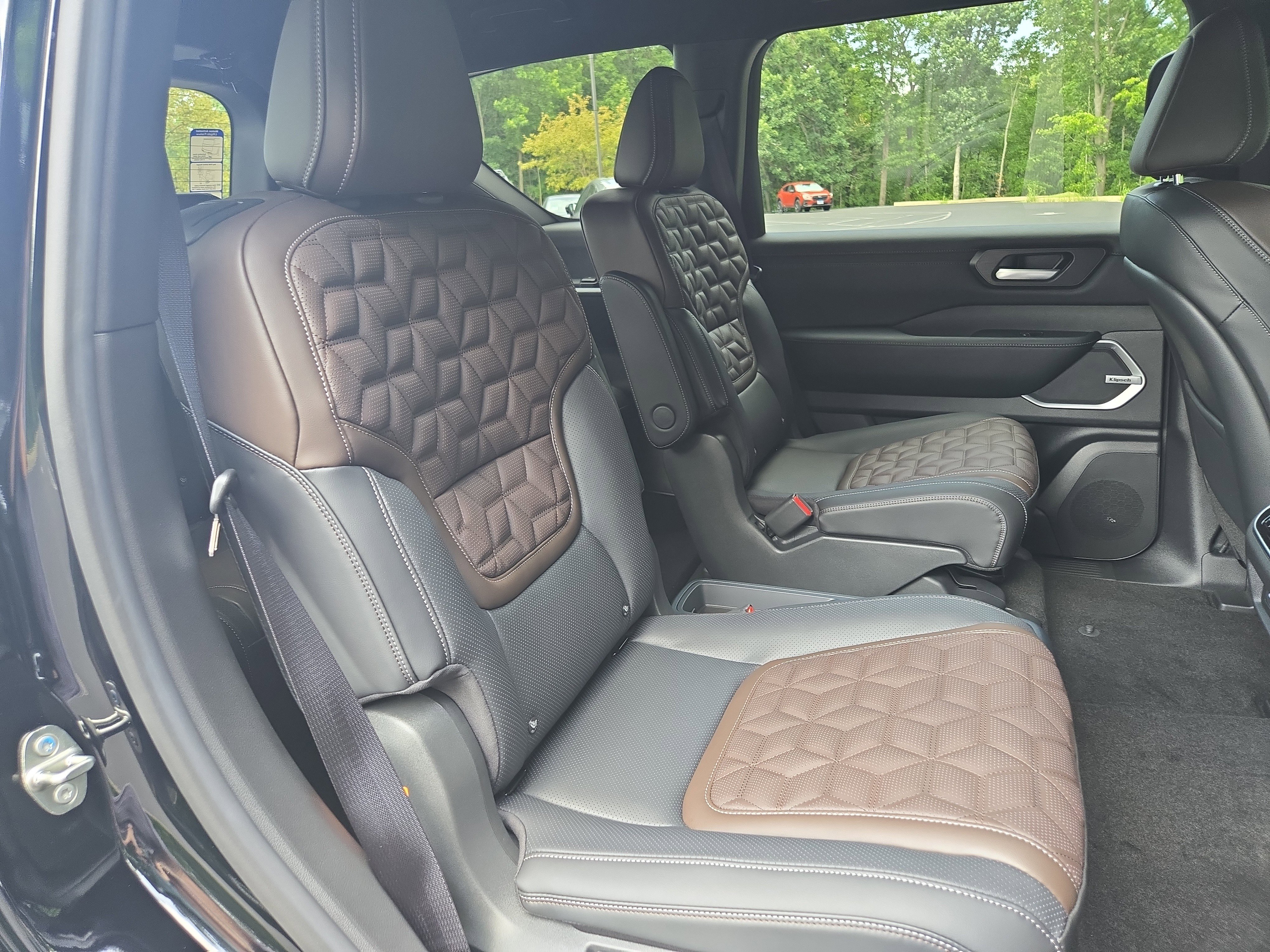 New 2025 Nissan Armada Platinum w/ Convenience Package image 18