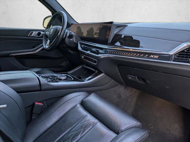 Used 2025 BMW X5 xDrive50e image 19