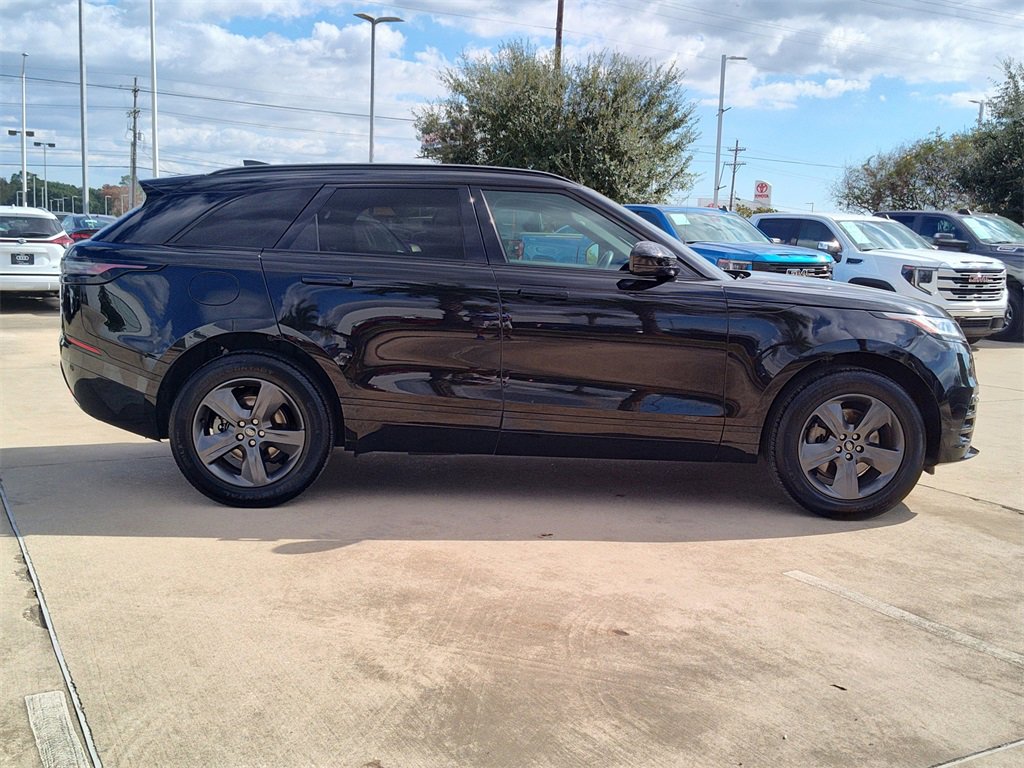 Used 2025 Land Rover Range Rover Velar Dynamic SE image 12