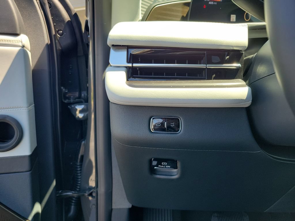 New 2026 Lincoln Navigator Black Label AWD/4WD image 23
