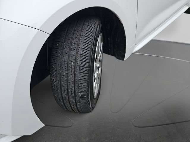 Used 2026 Toyota Corolla LE FWD image 36