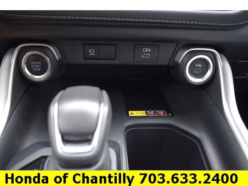 Used 2025 Toyota Grand Highlander AWD image 16