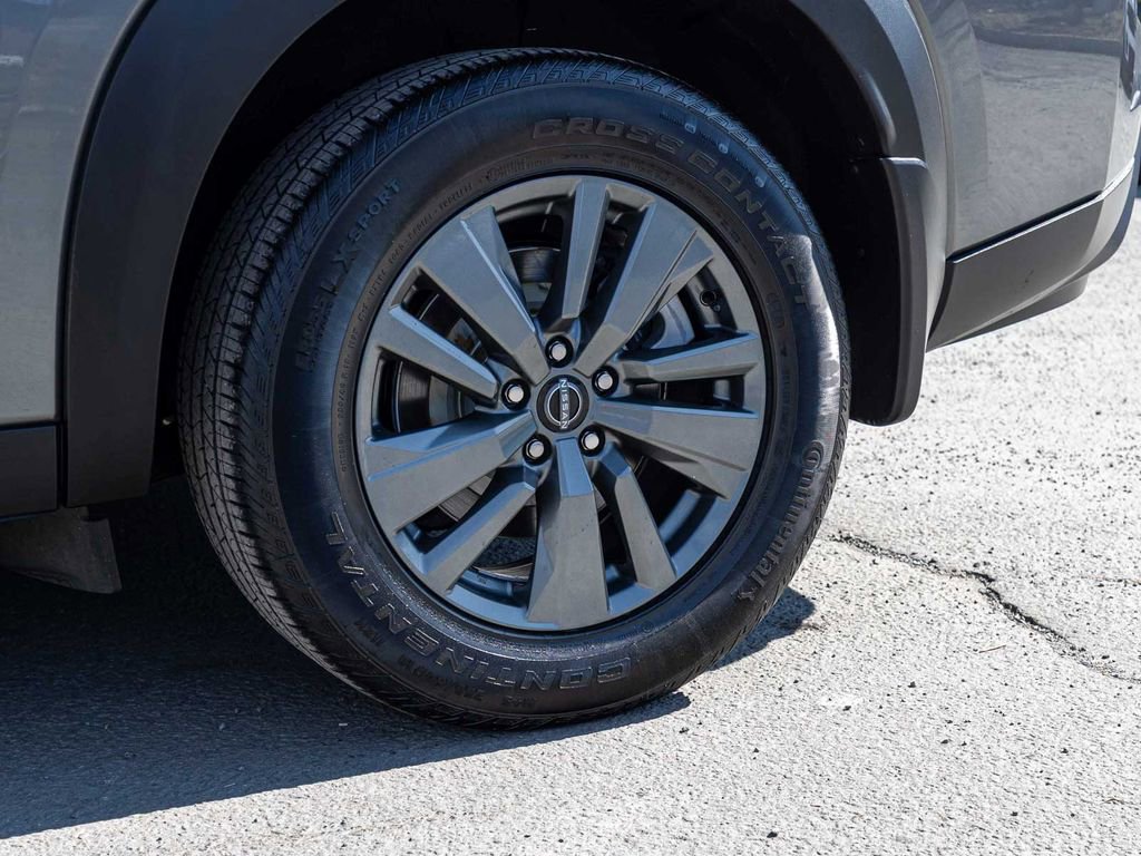 Used 2023 Nissan Pathfinder SV AWD/4WD image 8