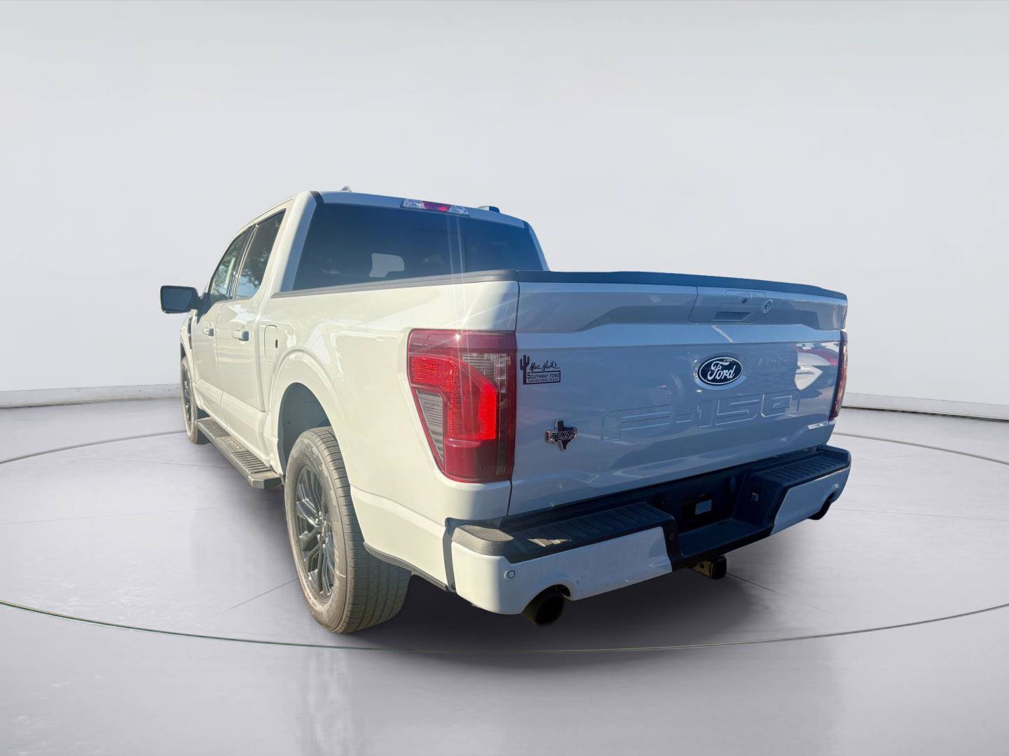 Used 2026 Ford F150 XLT w/ Equipment Group 302A MID RWD image 5