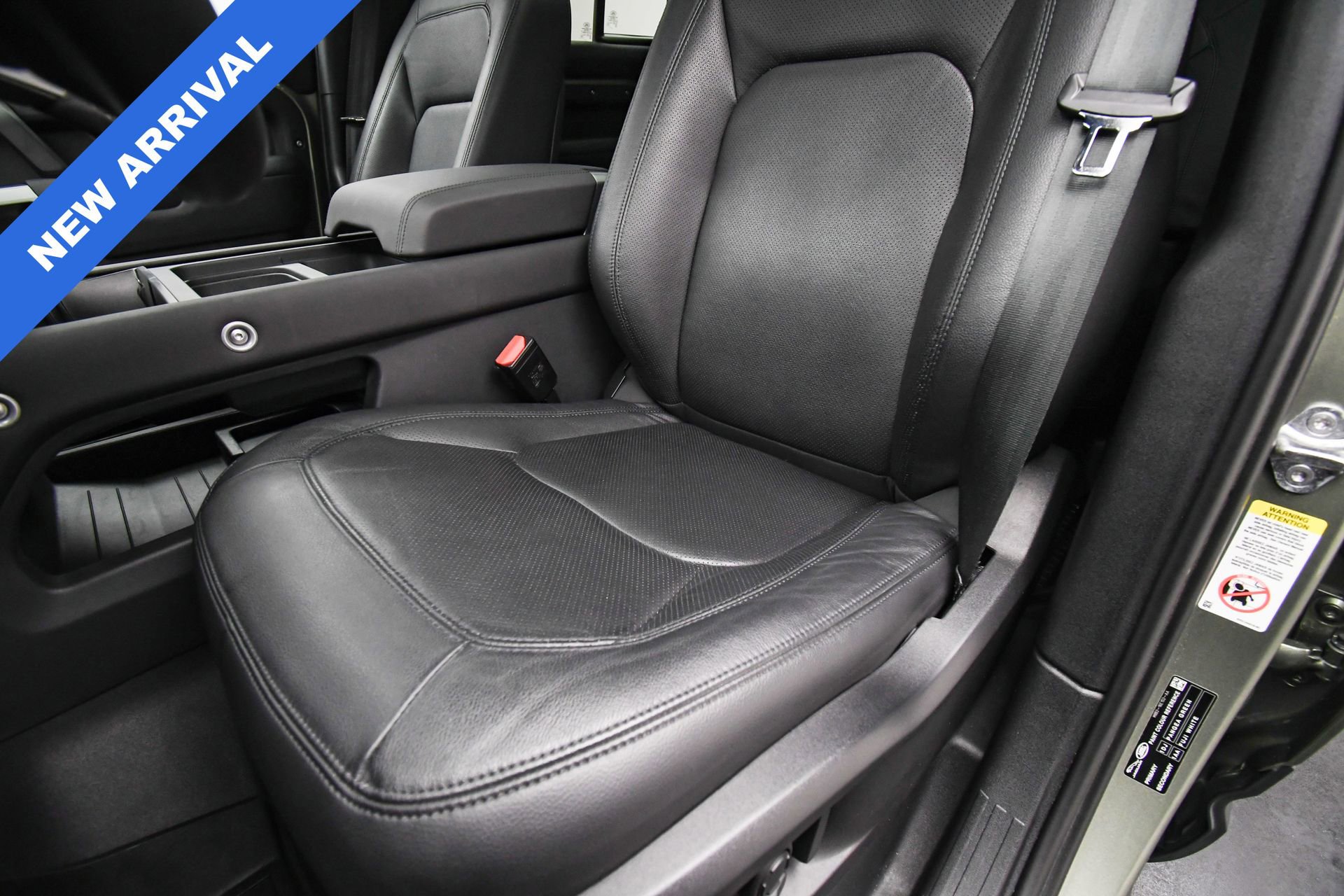 Used 2024 Land Rover Defender 110 S image 49