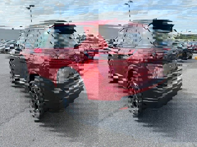 New 2026 Nissan Rogue SV image 7