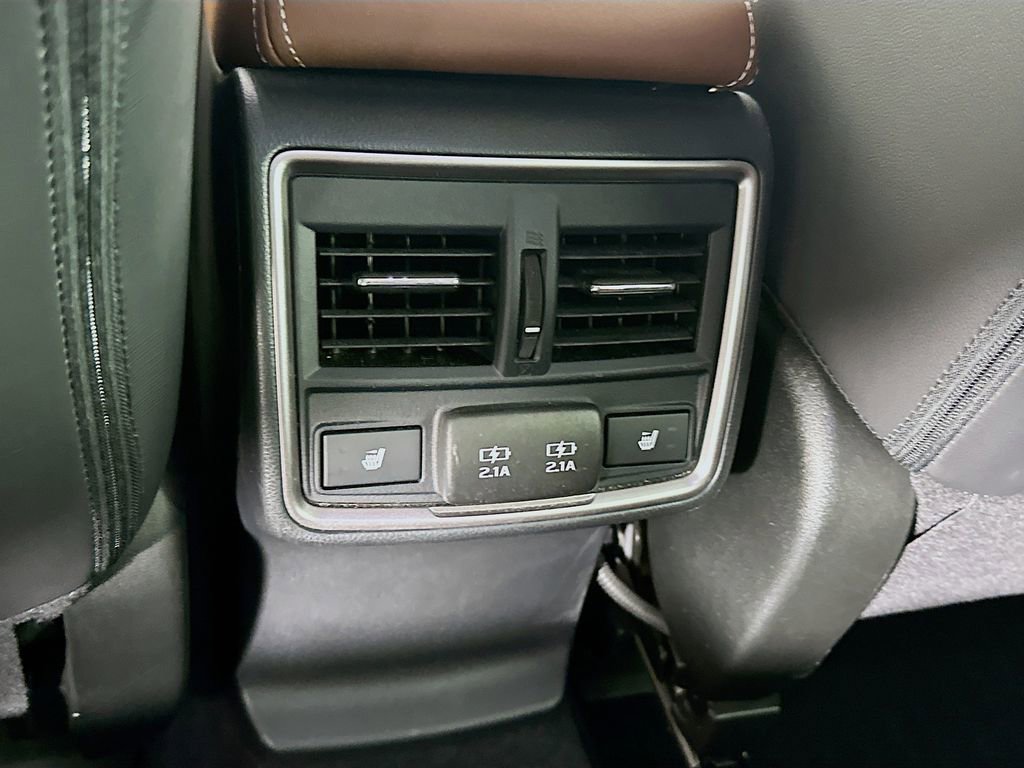 Used 2022 Subaru Forester Touring image 34