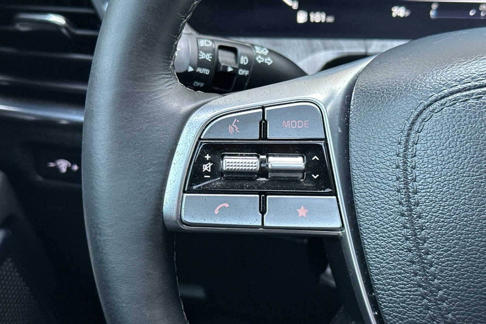 Used 2025 Kia Telluride SX Prestige AWD/4WD image 29