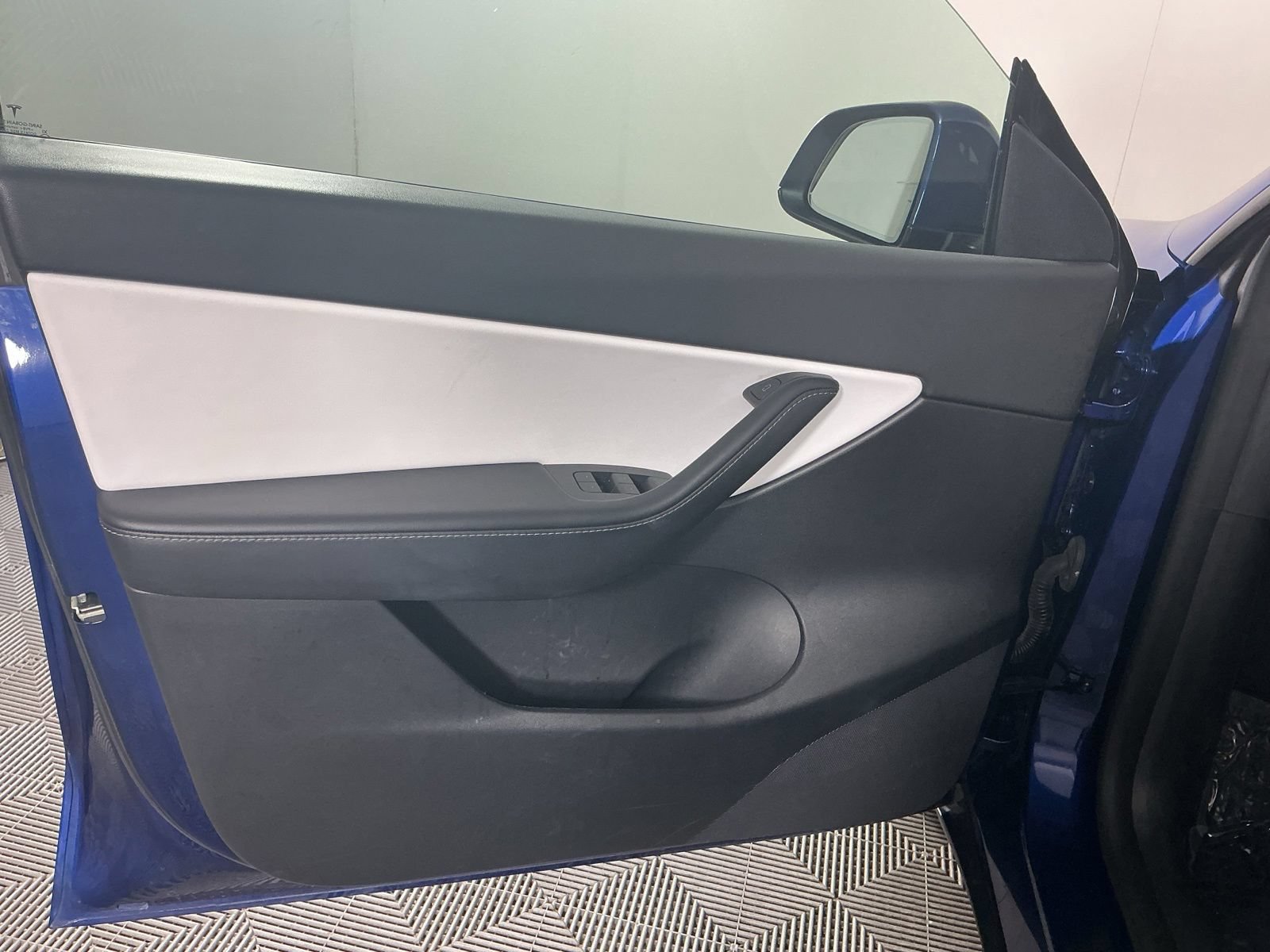 Used 2021 Tesla Model Y Performance AWD/4WD image 13