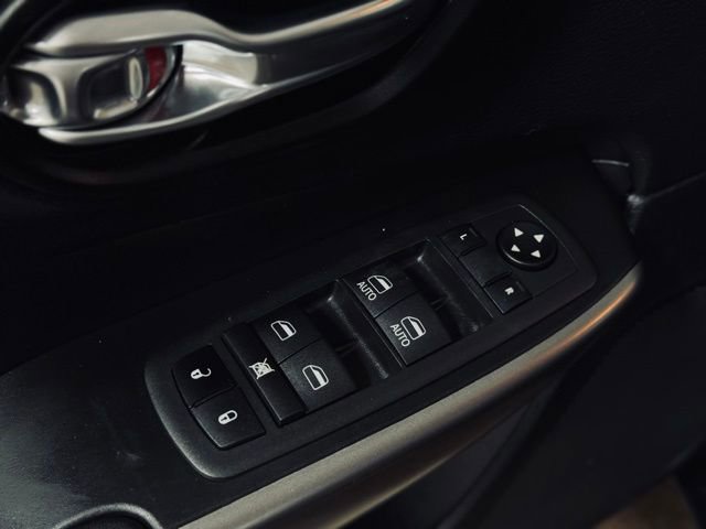 Used 2022 Jeep Cherokee Latitude Lux image 14