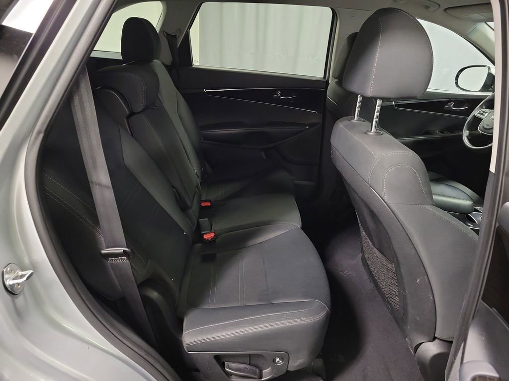 Used 2020 Kia Sorento L image 27