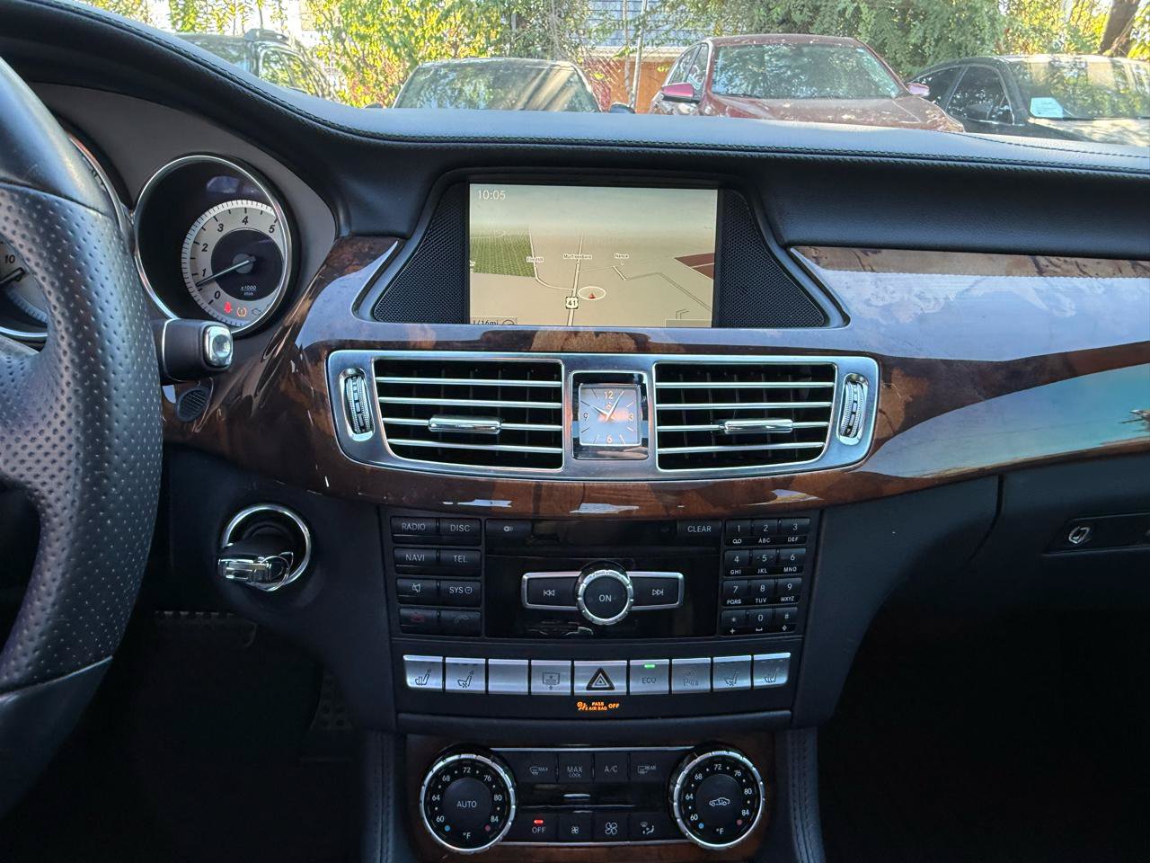 Used 2014 Mercedes-Benz CLS 550 4MATIC w/ Premium 1 Package image 27