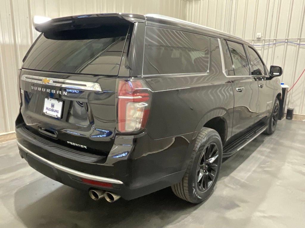 Used 2022 Chevrolet Suburban Premier RWD image 22