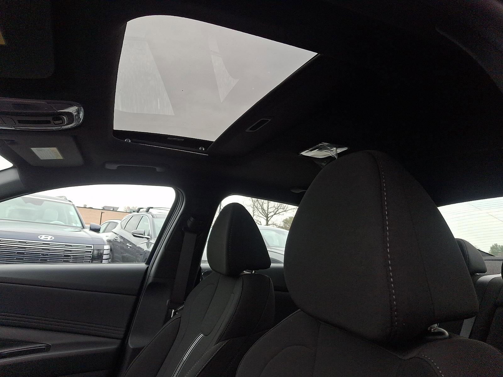 New 2026 Hyundai Elantra SEL Sport Premium image 9