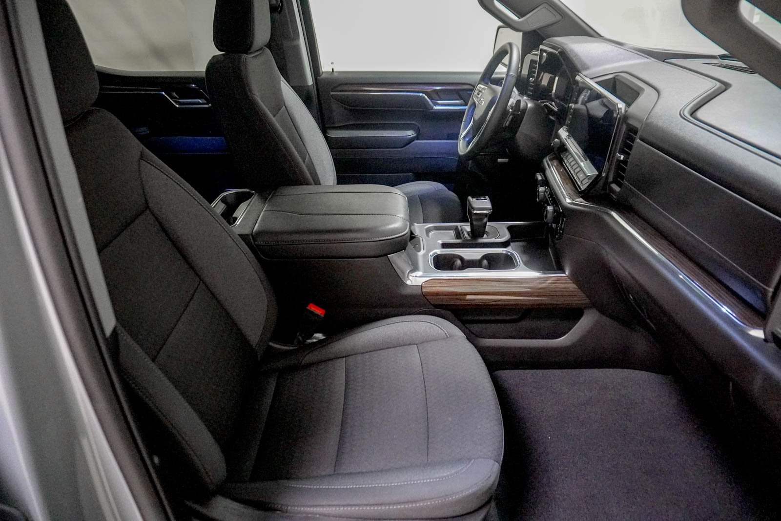 Used 2024 Chevrolet Silverado 1500 RST w/ Convenience Package II image 30