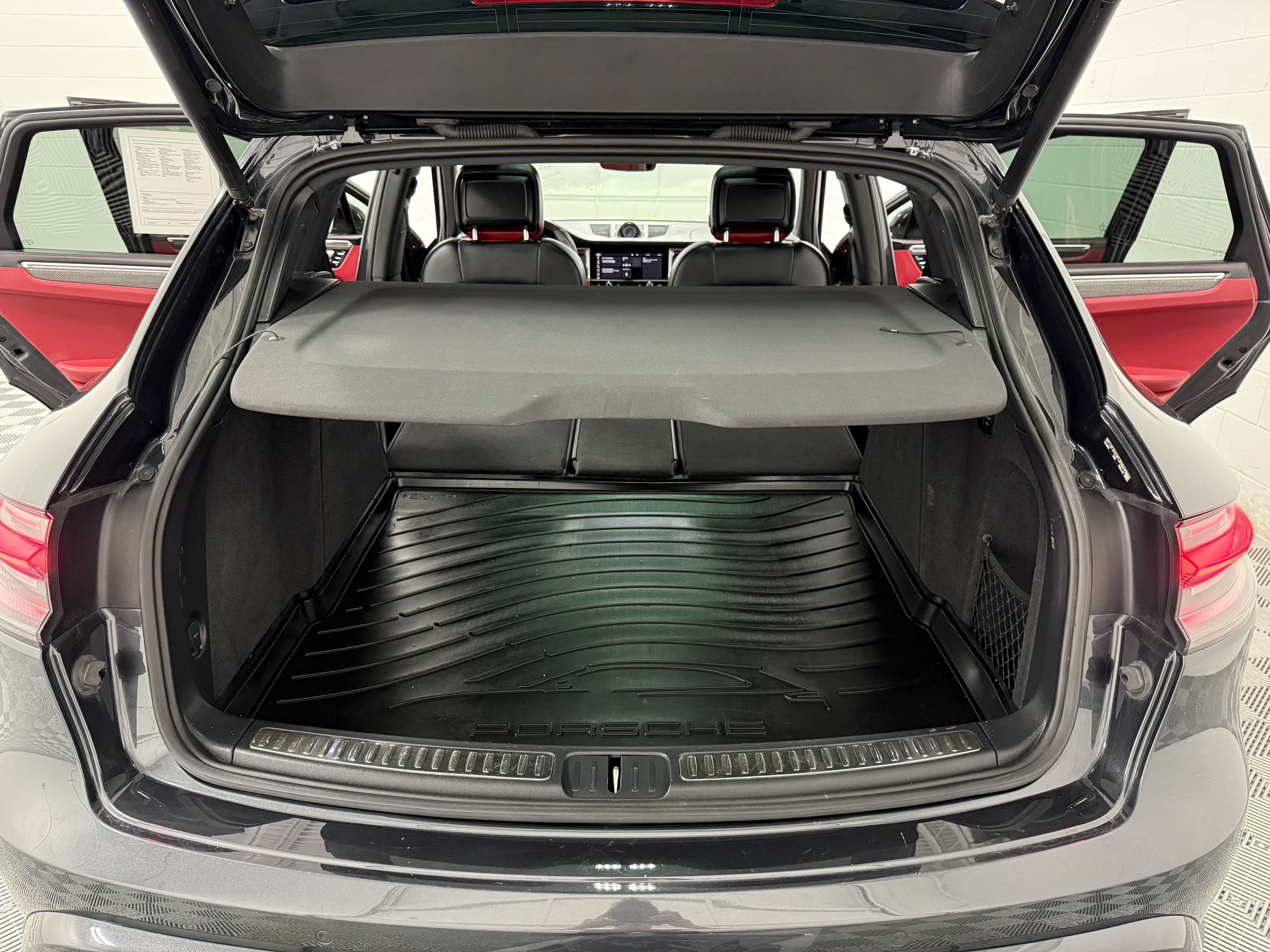 Used 2023 Porsche Macan GTS AWD/4WD image 35