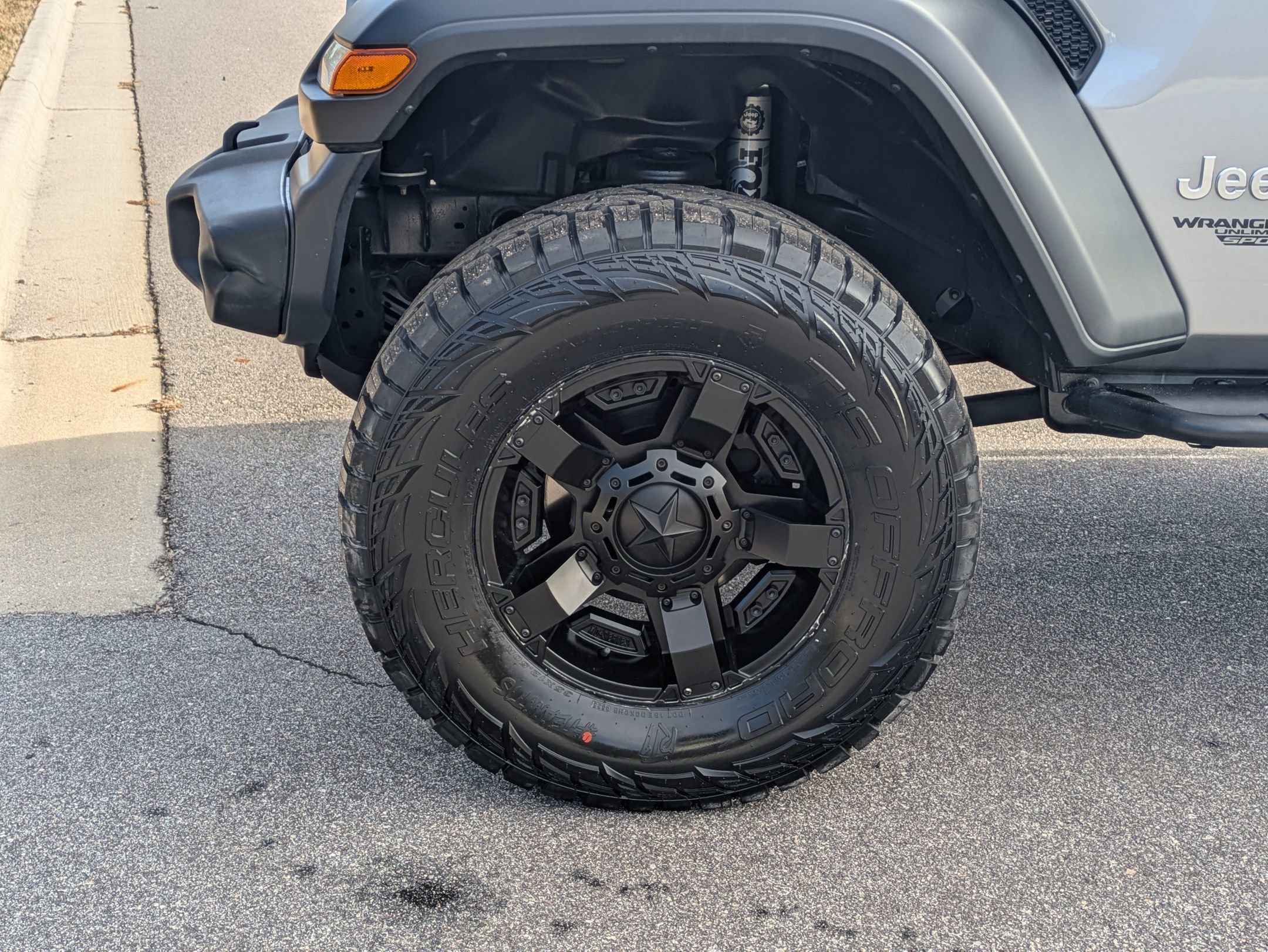 Used 2021 Jeep Wrangler Unlimited Sport image 29