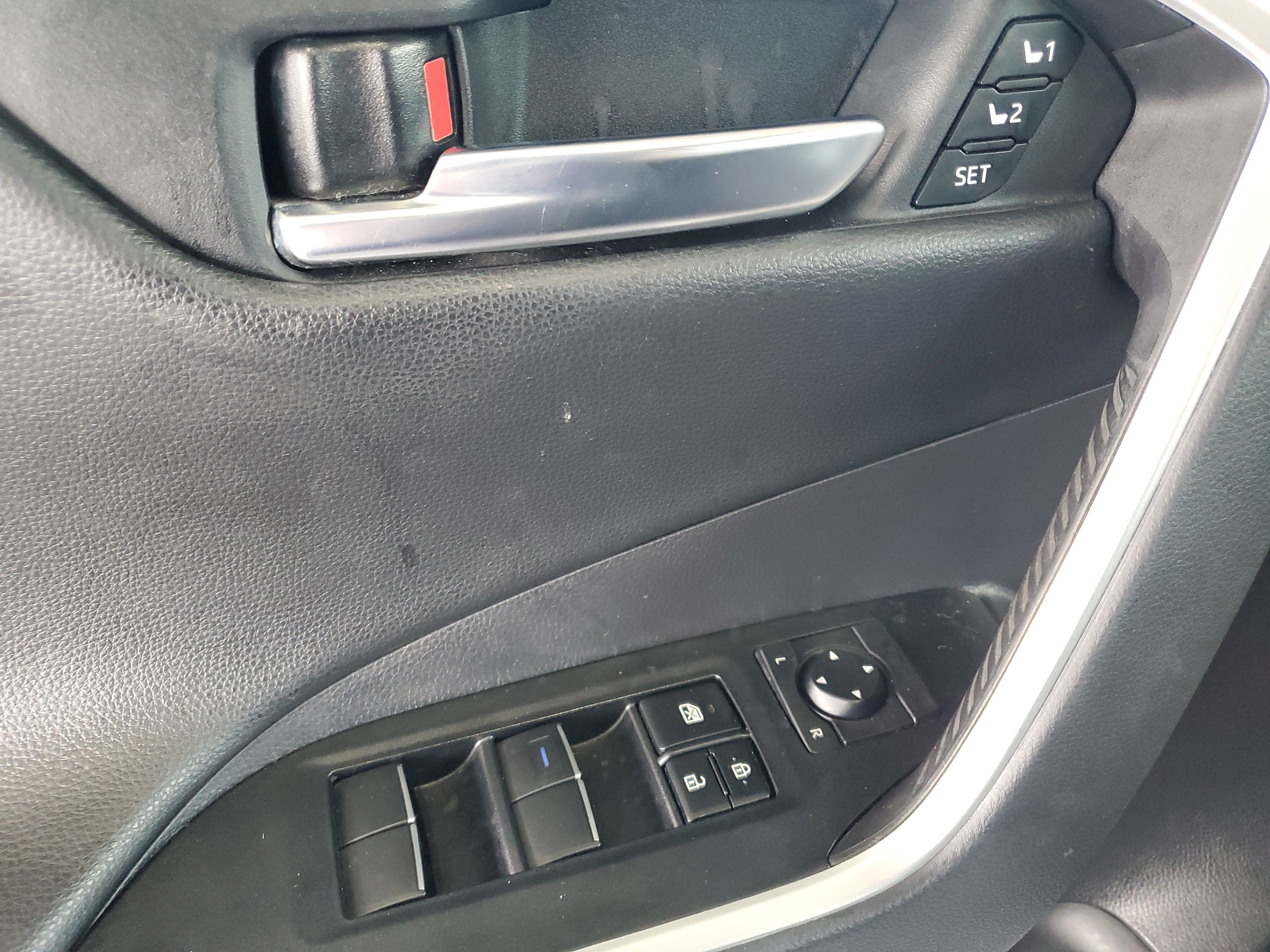 Used 2019 Toyota RAV4 Limited w/ All Weather Liner Package AWD/4WD image 16