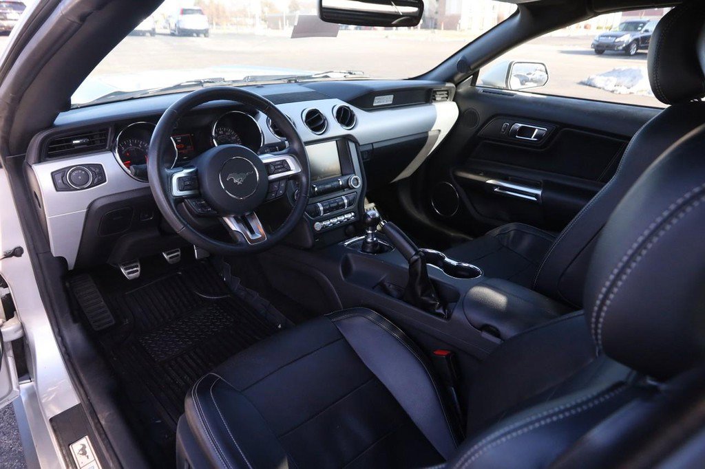 Used 2015 Ford Mustang GT Premium image 20