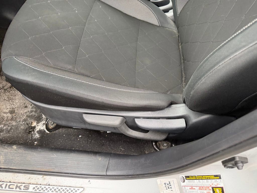 Used 2020 Nissan Kicks SV FWD image 8