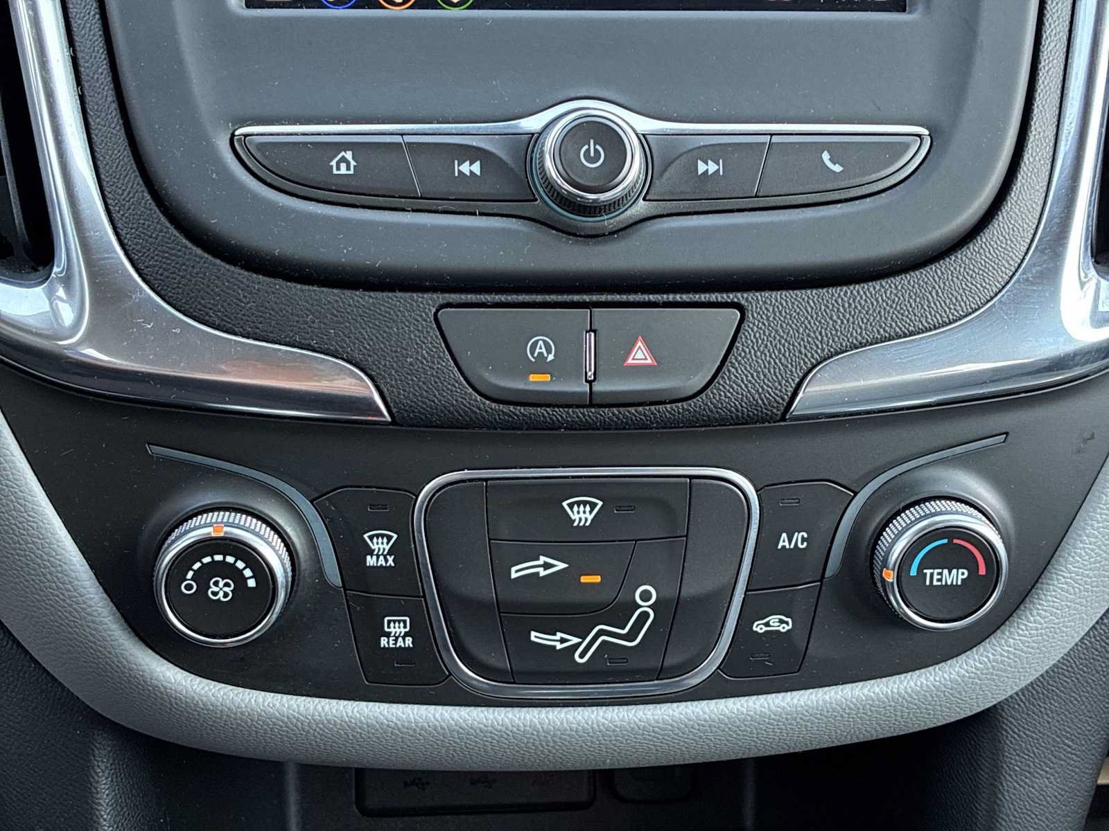 Used 2022 Chevrolet Equinox LT AWD/4WD image 16