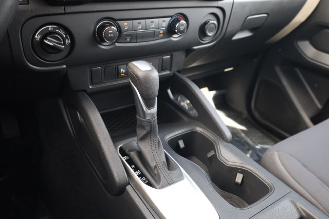 Used 2025 Nissan Frontier S AWD/4WD image 22