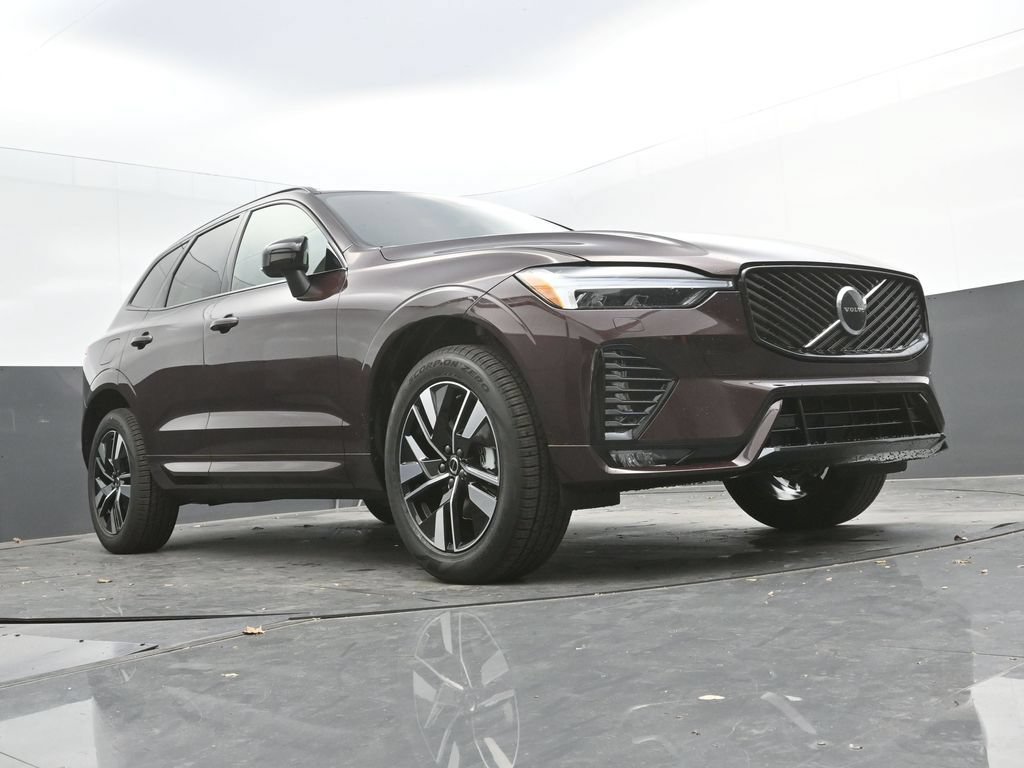 New 2026 Volvo XC60 B5 Core w/ Climate Package AWD/4WD image 36