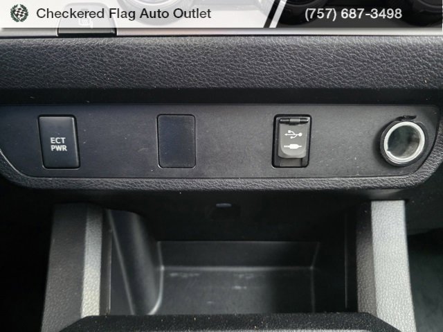 Used 2016 Toyota Tacoma SR image 33