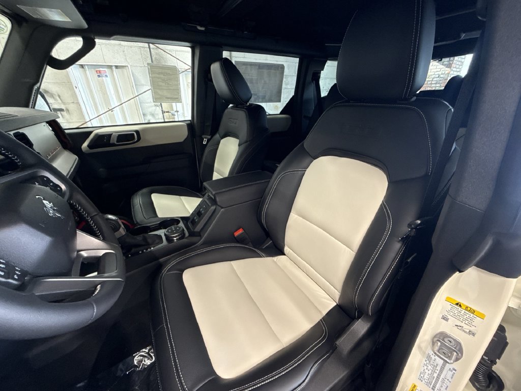 New 2026 Ford Bronco Outer Banks w/ Sasquatch Package AWD/4WD image 13