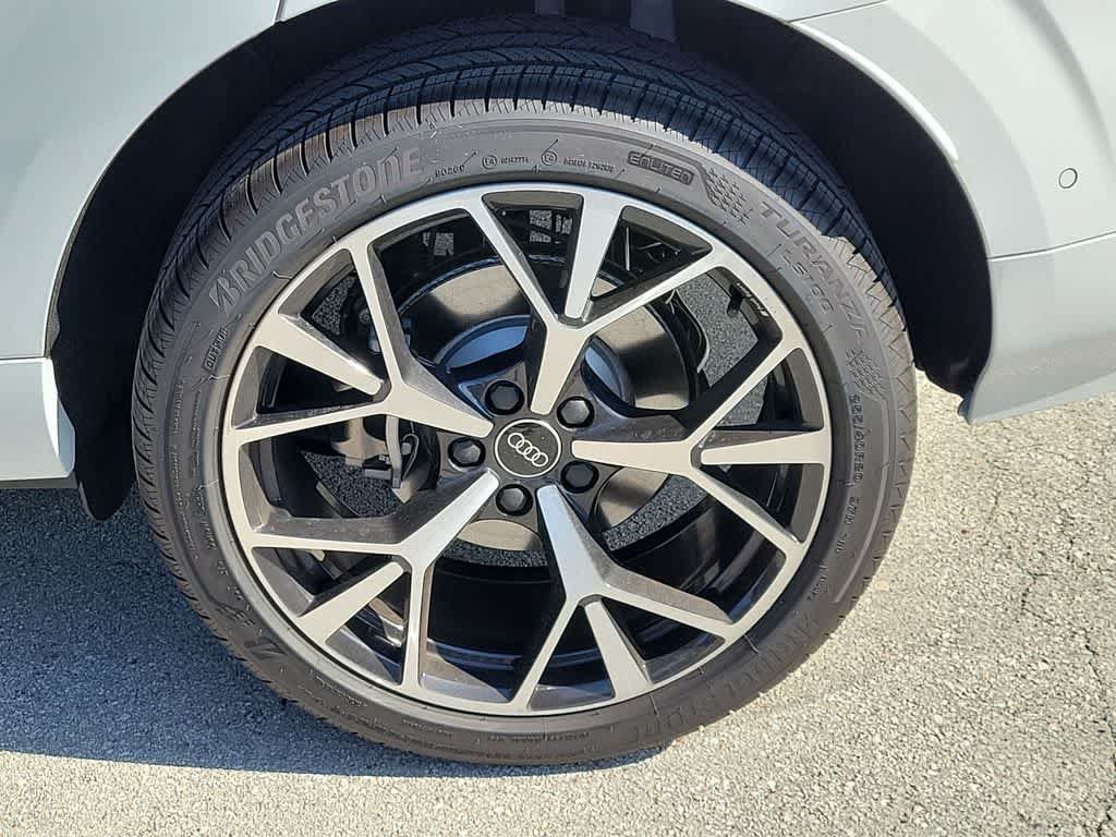 New 2026 Audi Q3 quattro 2.0T AWD/4WD image 8