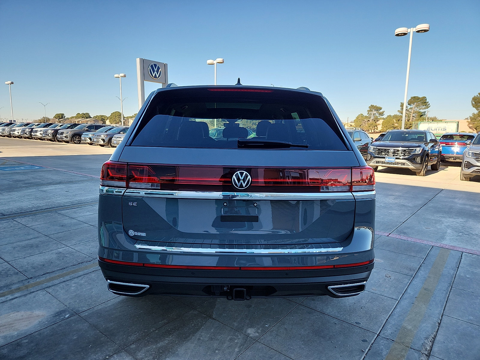 New 2026 Volkswagen Atlas SE image 6