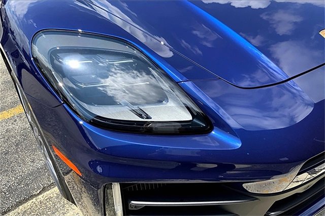 New 2025 Porsche Panamera 4 image 16