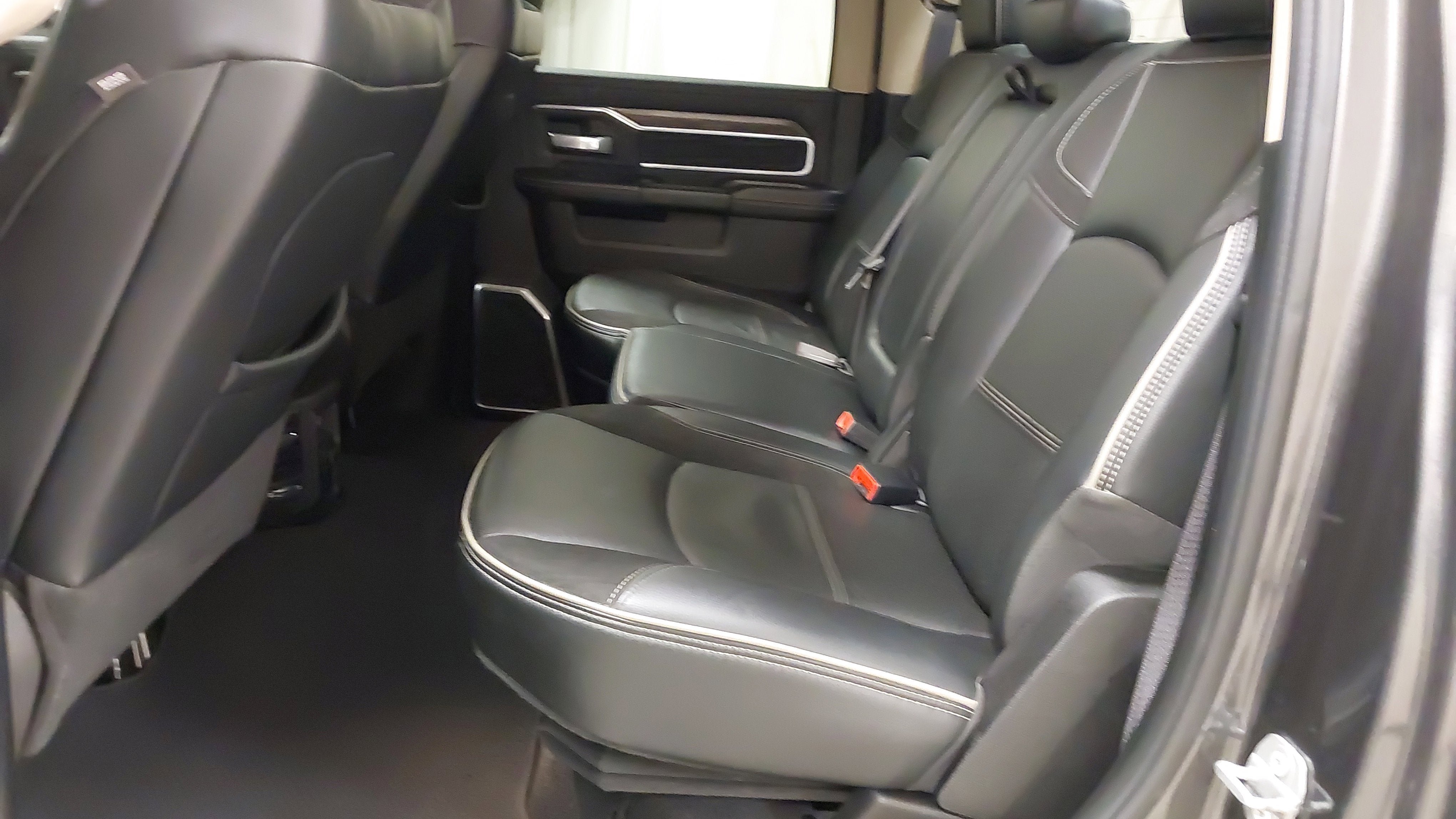 Used 2021 RAM 2500 Laramie AWD/4WD image 38