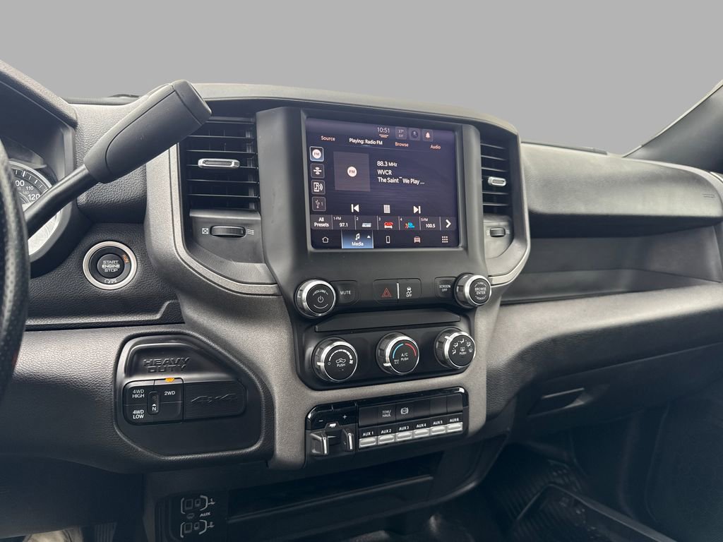 Used 2024 RAM 3500 Tradesman w/ Chrome Appearance Group AWD/4WD image 11