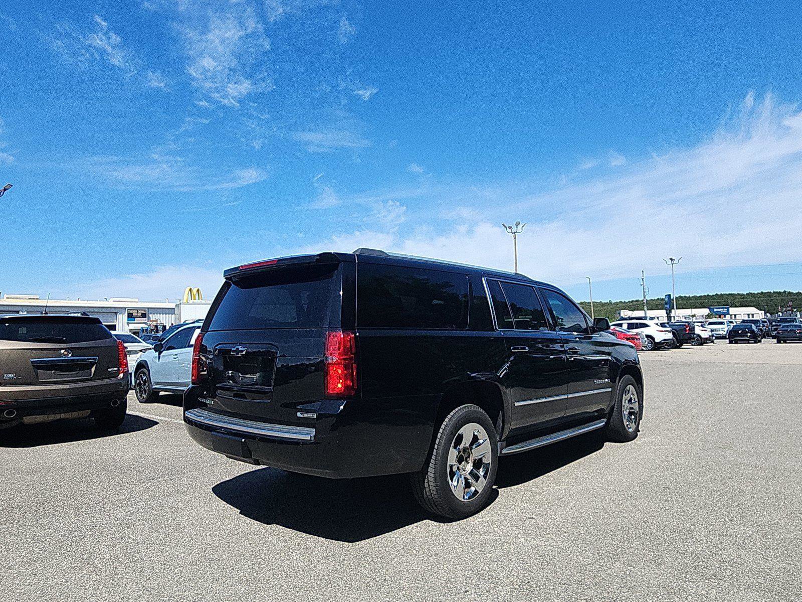 Used 2017 Chevrolet Suburban Premier AWD/4WD image 5