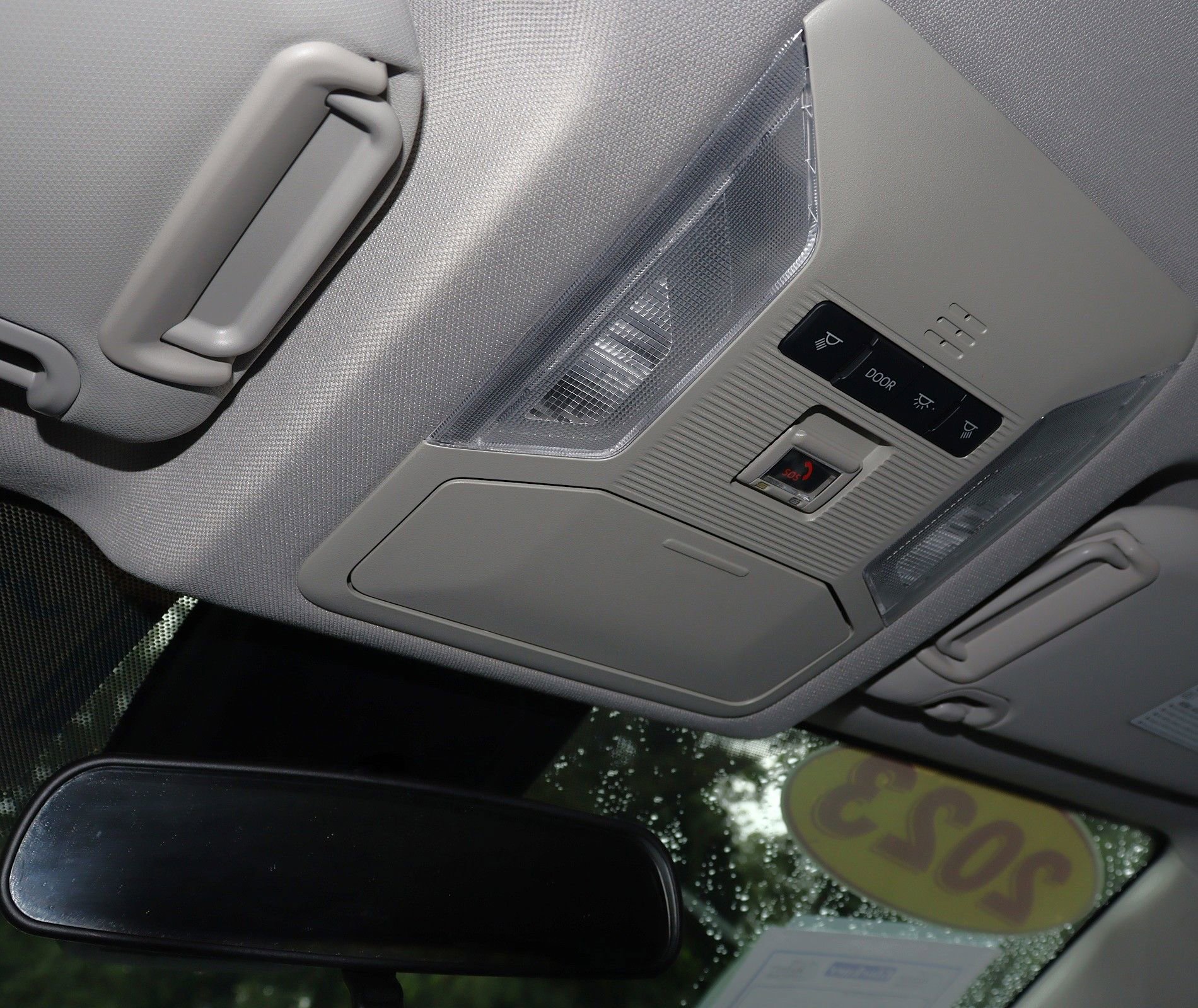 Used 2023 Toyota RAV4 XLE image 32