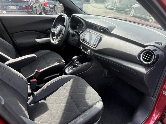 Used 2019 Nissan Kicks SV FWD image 33