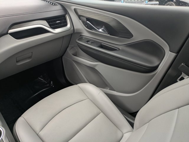 Used 2022 GMC Terrain SLT image 15