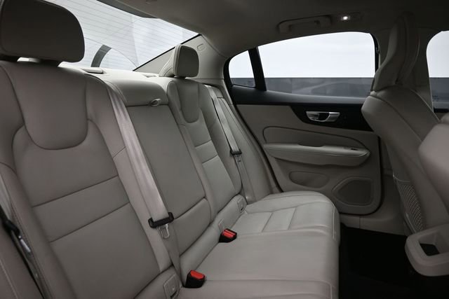 Used 2025 Volvo S60 B5 Plus AWD/4WD image 33