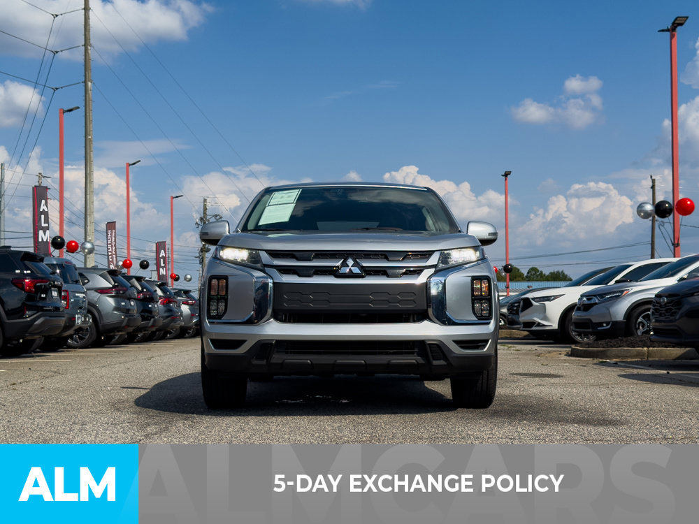 Used 2024 Mitsubishi Outlander Sport SE AWD/4WD image 3