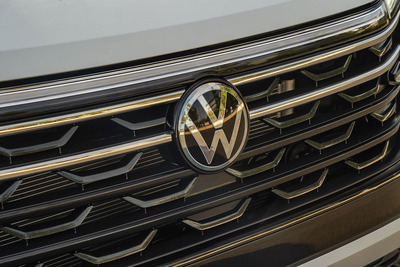 Used 2024 Volkswagen Atlas Peak Edition SEL AWD/4WD image 11