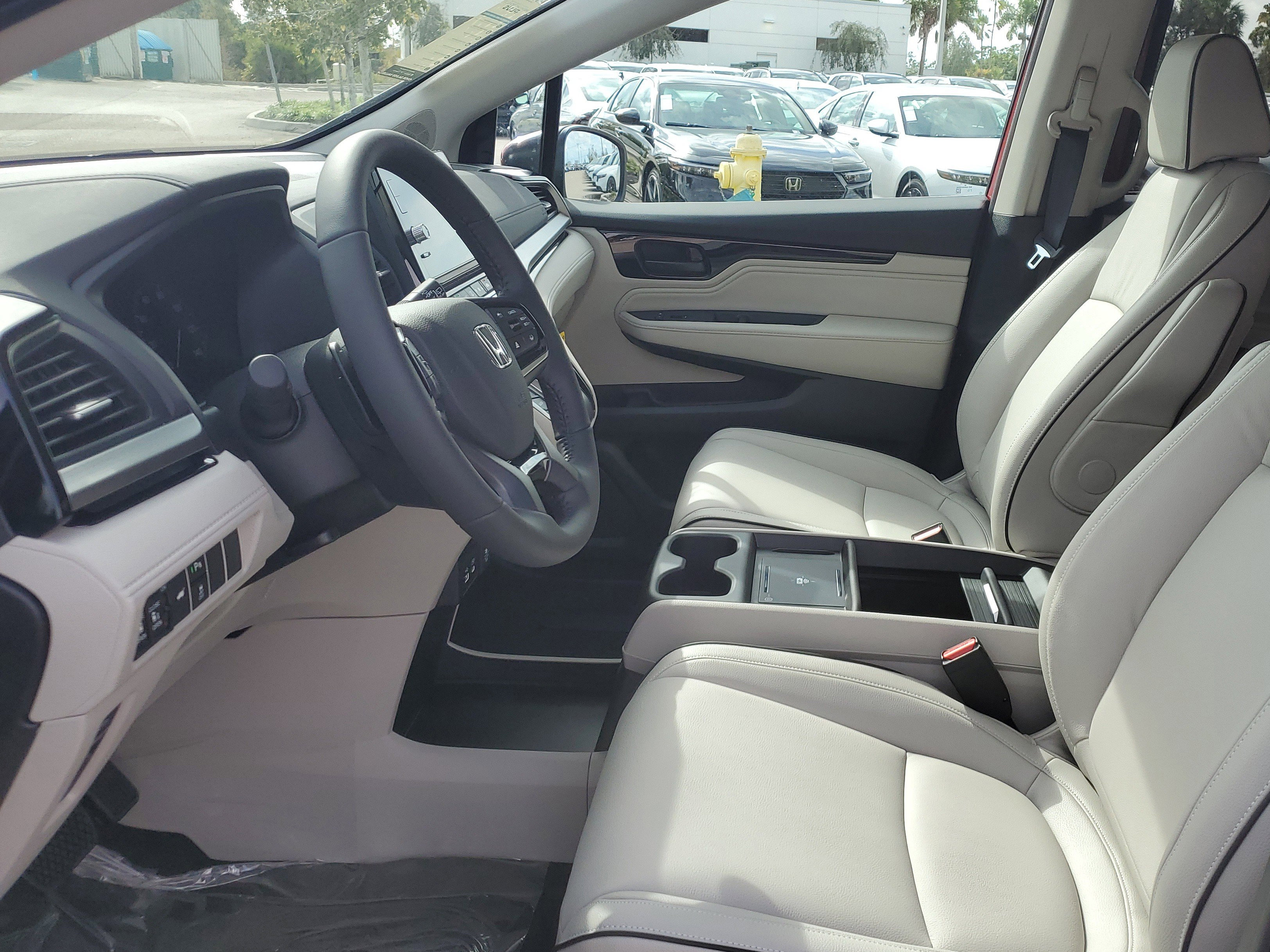 New 2026 Honda Odyssey Touring image 18