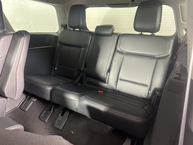 New 2026 Ford Expedition Platinum w/ Driver's Package AWD/4WD image 11