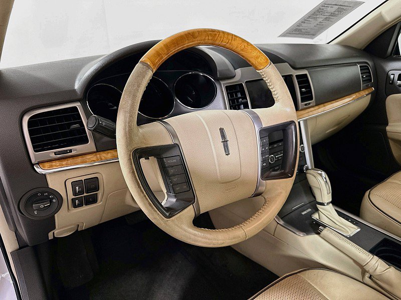 Used 2012 Lincoln MKZ FWD image 9